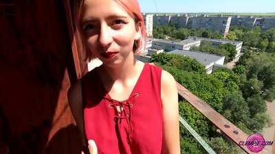 طالب حسي تمتص غريبًا في المناطق النائية - نائب الرئيس على وجهه